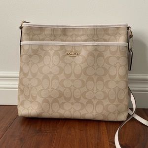 Coach Signature File Crossbody in White